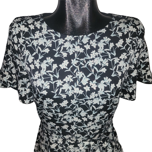 Banana Republic Floral Black and White Dress 6 - Picture 2 of 7